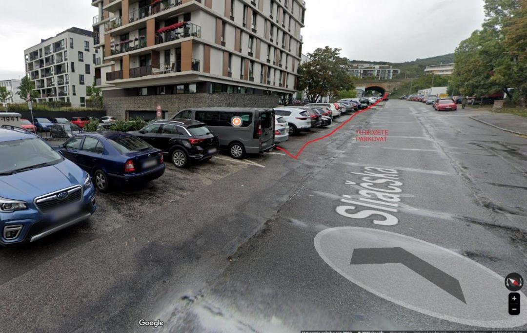 Appartamento Apartman V Bratislave Bratislava Esterno foto